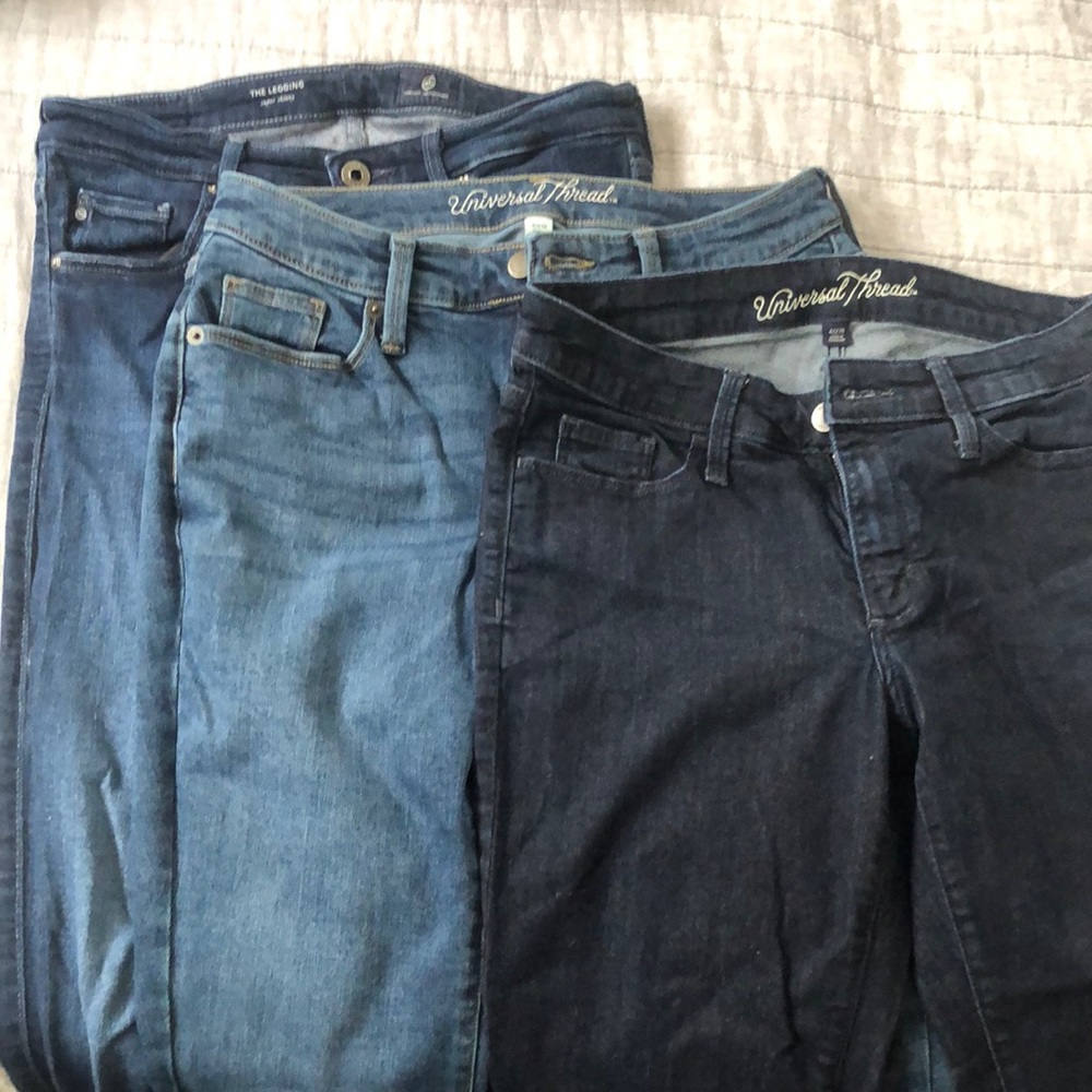 Lot size 4 skinny jeans
